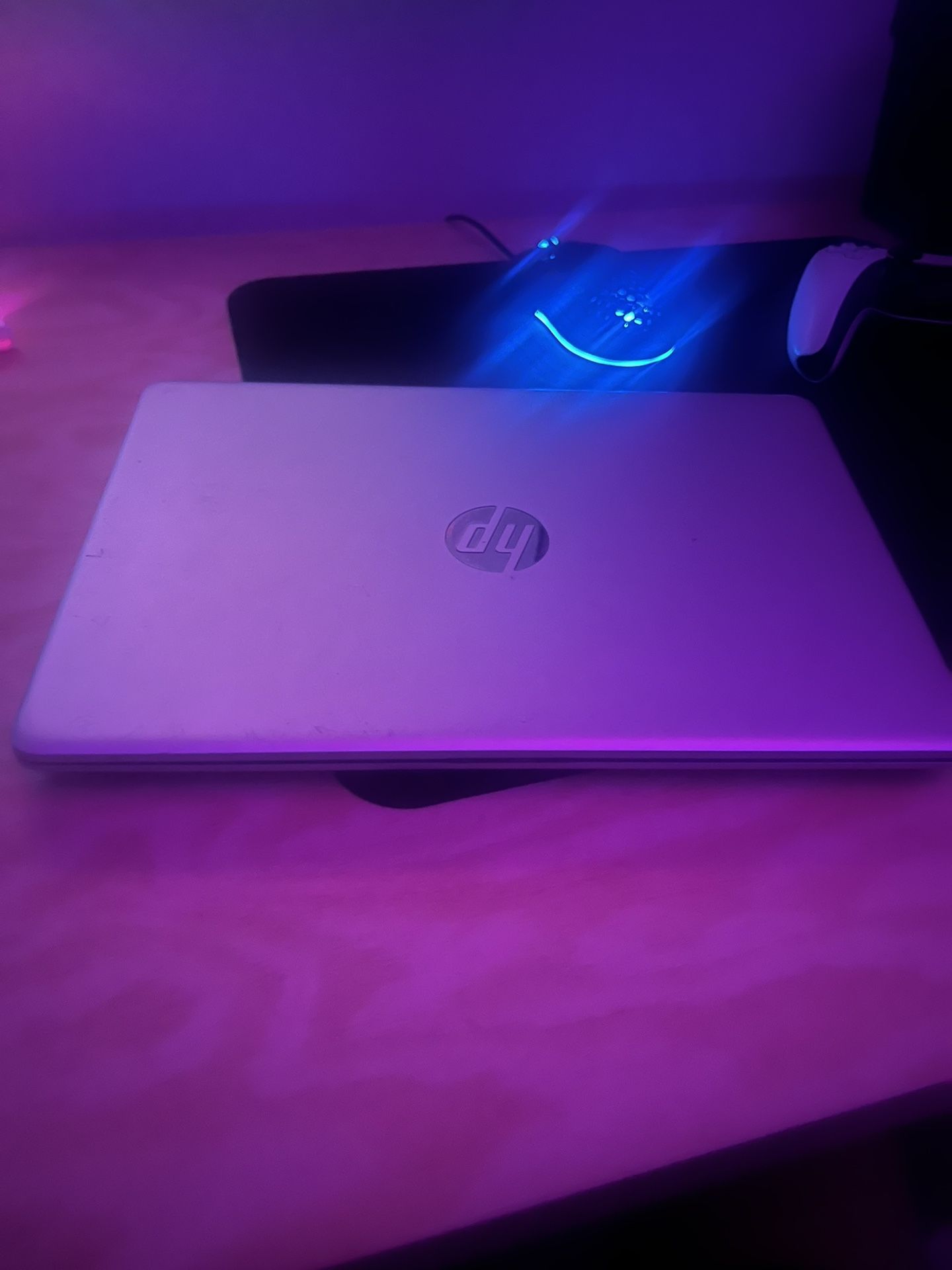 hp touchscreen laptop *accepting trades and offers*
