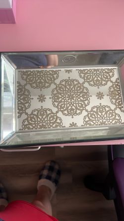 Perfume tray