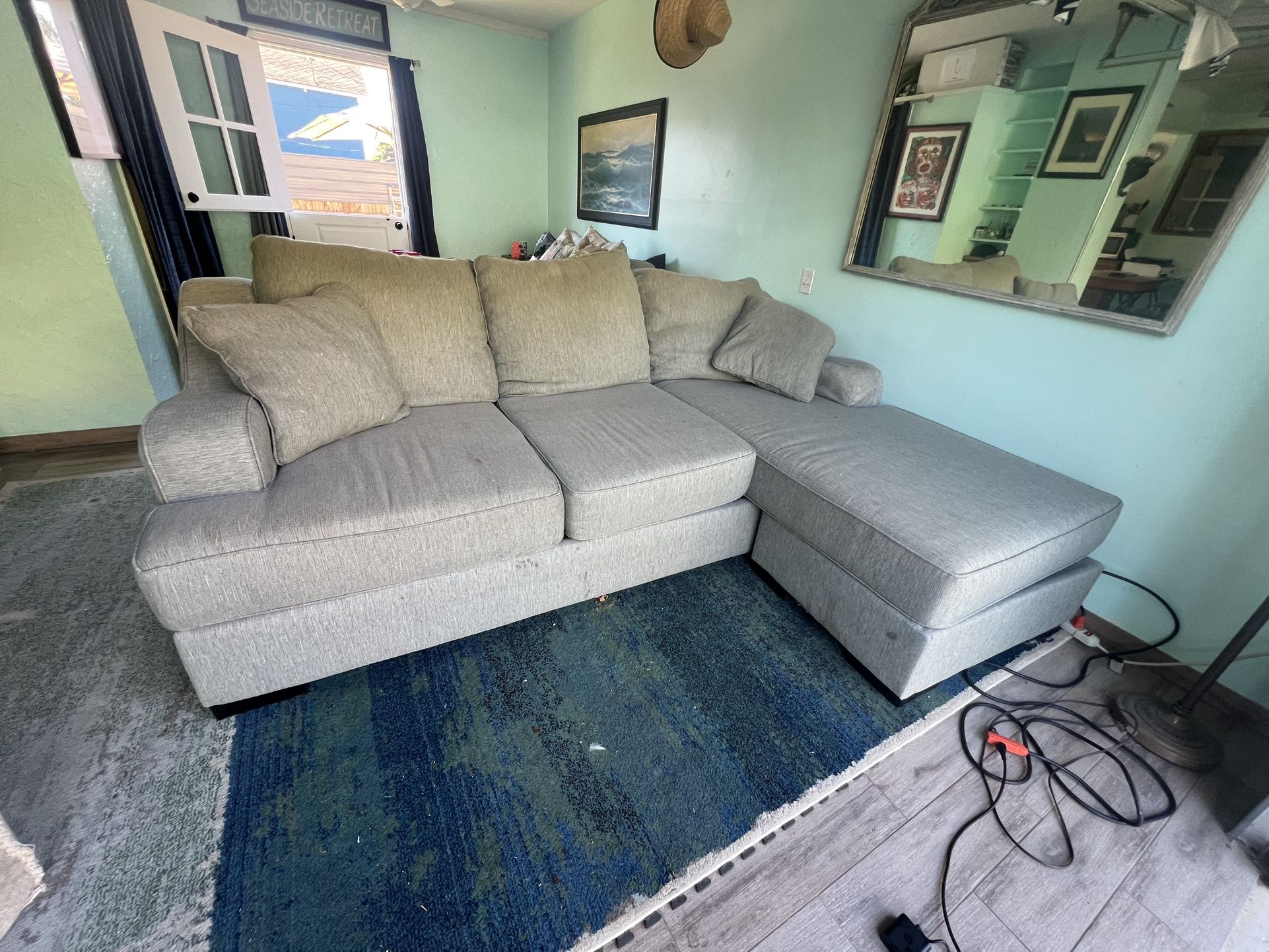 L Shaped Couch Great Condition