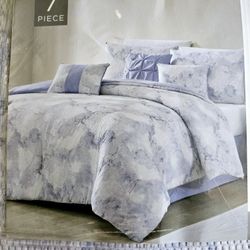 QUEEN SIZE 7 PC COMFORTER SET