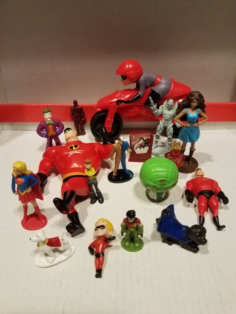 Incredibles Mini figures Lot 68