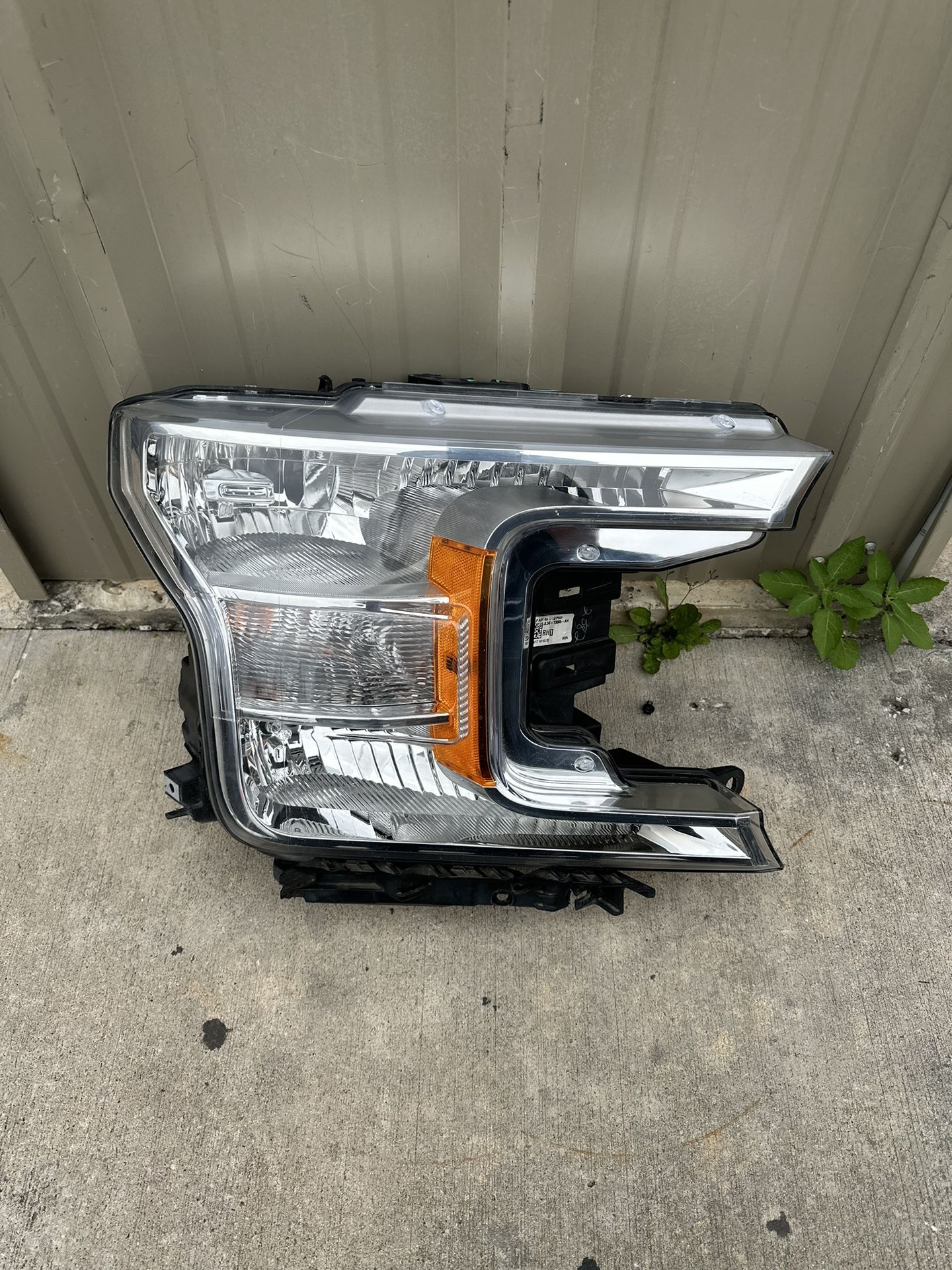 2018-2020 Ford F-150 Headlight Oem