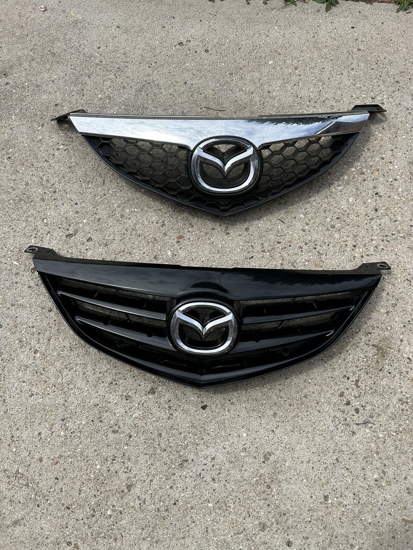 Rejilla Frontal Para Mazda Sedan 