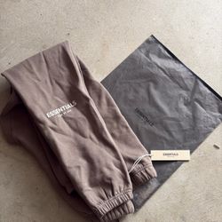 Men’s Desert Taupe Essentials Pants