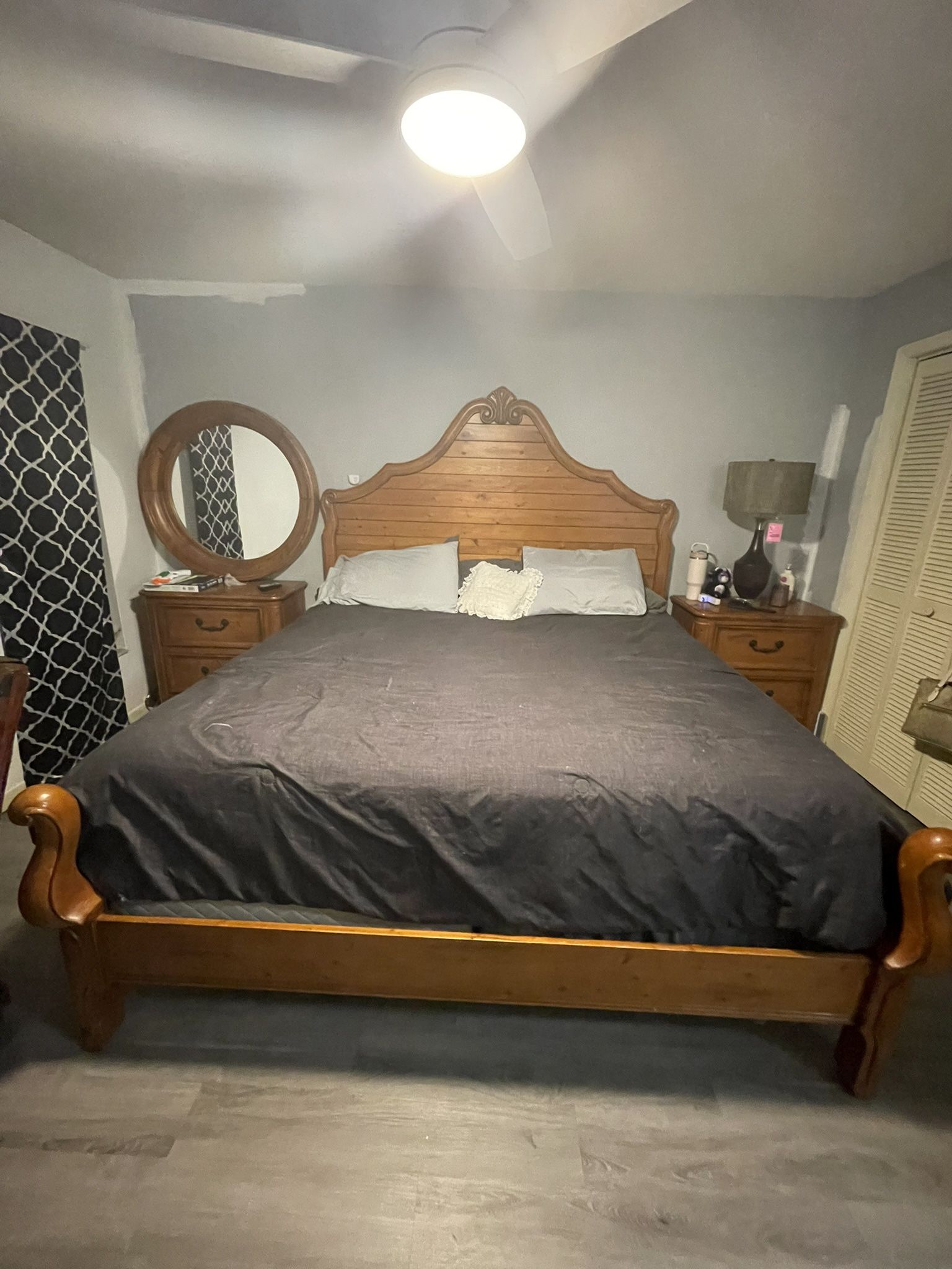 KING size hardwood bedroom set