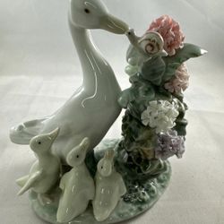 Lladro "How Do You Duck" Figurine 1984 #1439 Signed By Artist, Mint, W/Box
