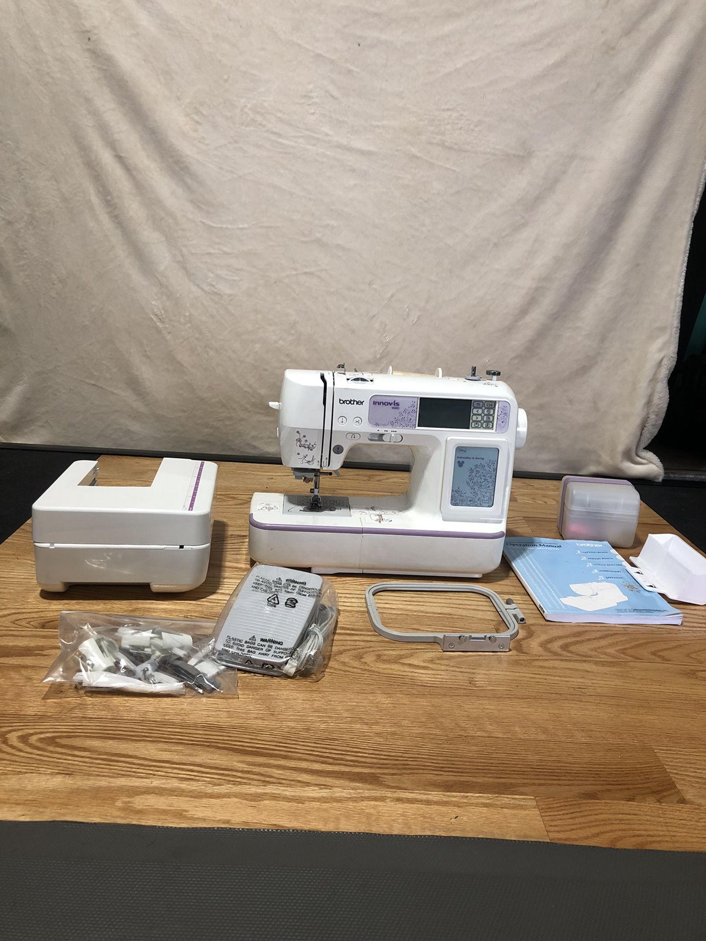 Brother Innov-is 900D Disney Sewing And Embroidery Machine