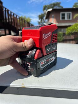 Milwaukee top off