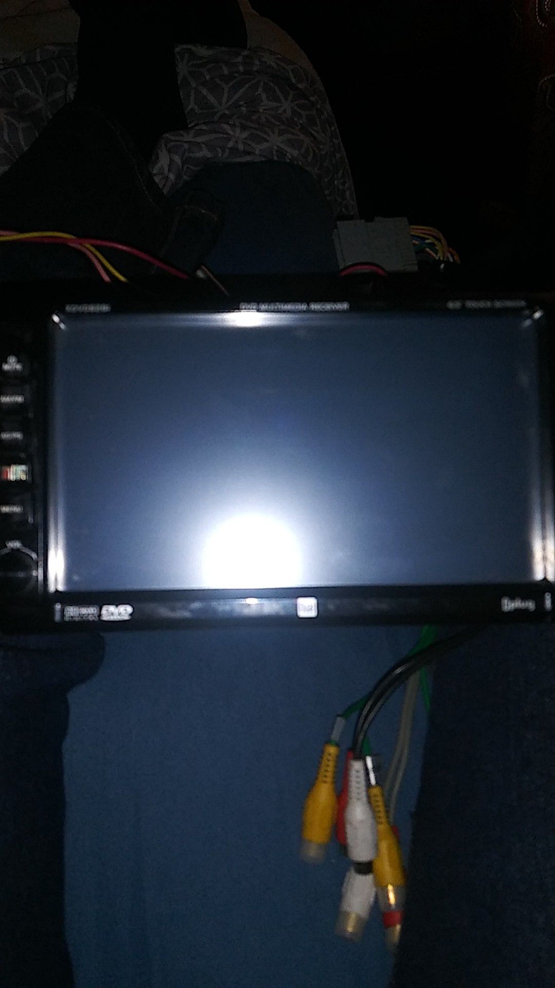 Dual tv,dvd,car stereo system for a car