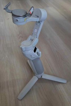 Phone Gimbal DJI Osmo Mobile SE