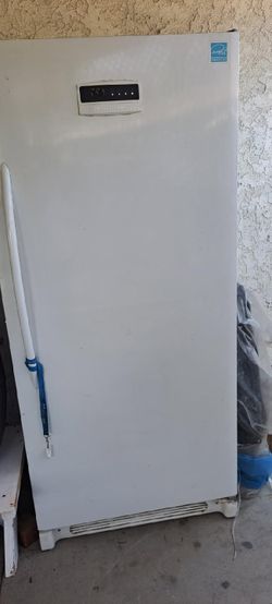 FRIGIDAIRE upright freezer