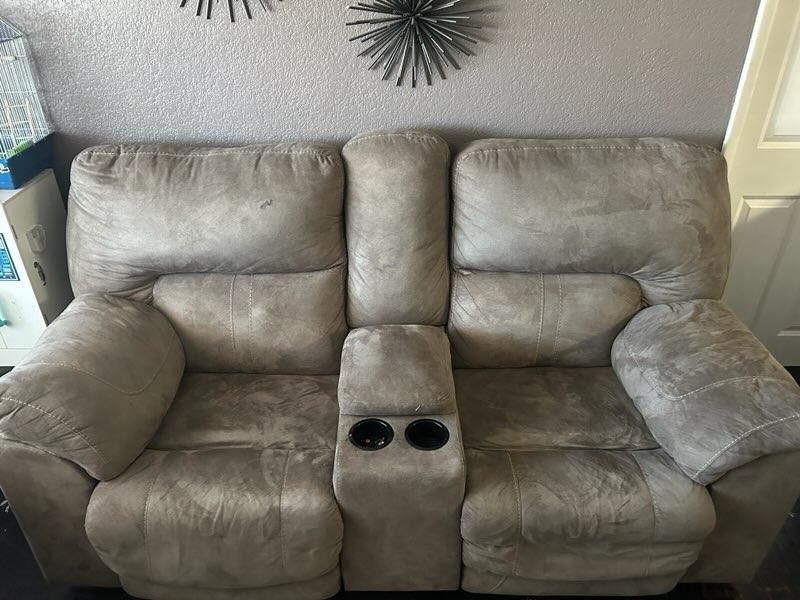 Recliner Couch And Love Set