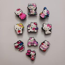 HELLO KITTY CHARMS 