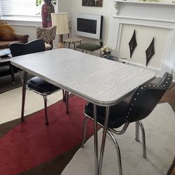 Vintage Art Deco Kitchen Table And 2 Chairs