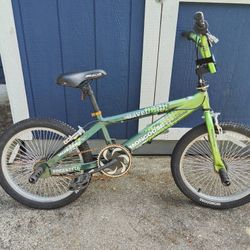 Mongoose Boys Bike Gavel