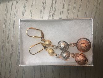 14k overlay Gold Earrings/ Aretes 14k baño de oro