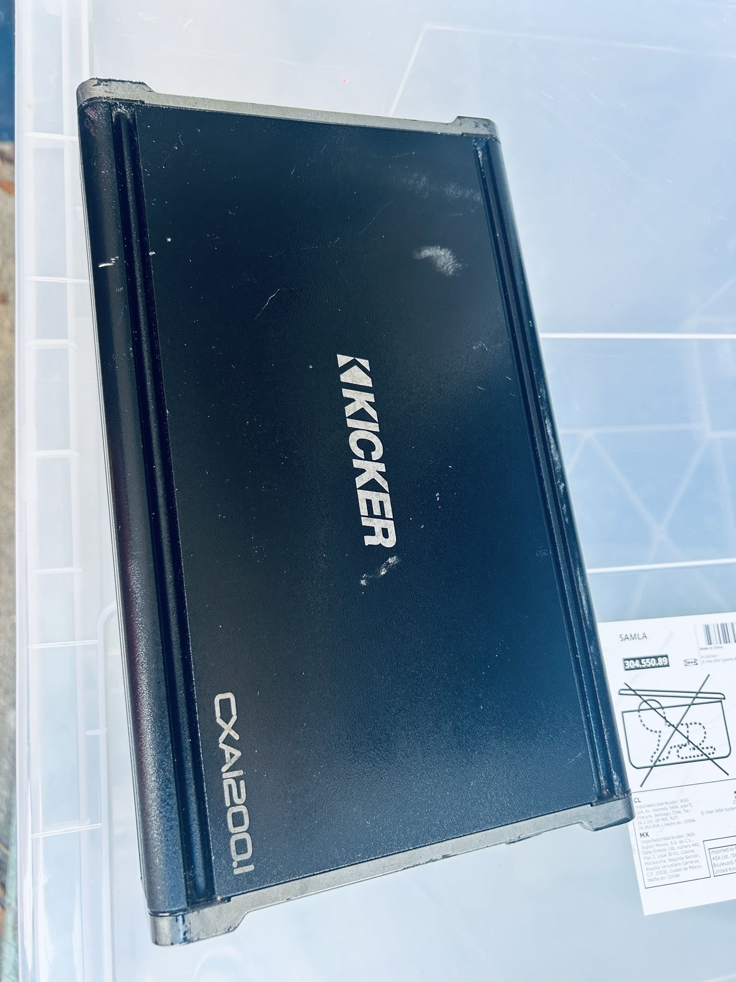 1200 wats Kicker amplifier The amplifier is like new