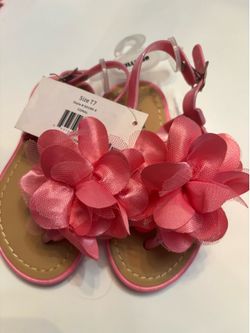 7T sandals