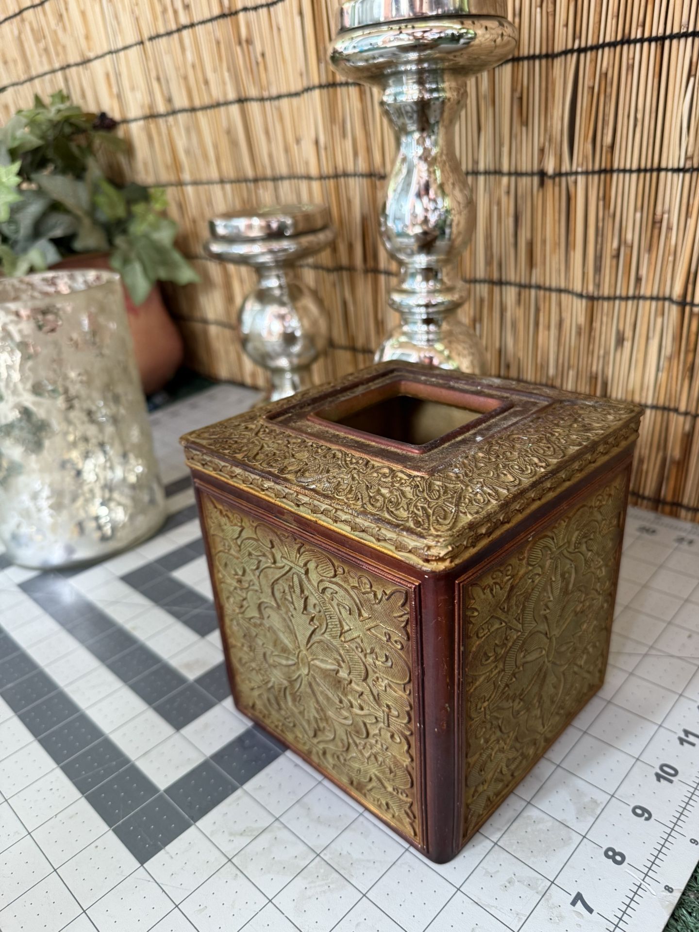Vintage Home Decor Macquarie Glass Candle Holders & Ceramic Tissue Cover