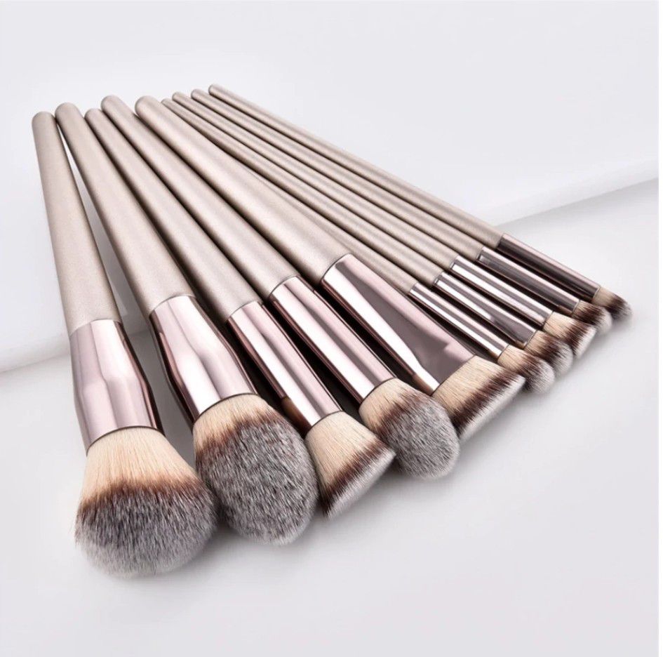 Champagne Makeup Brushes
