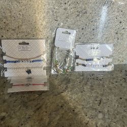 Bracelets 