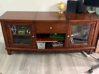 Tv stand
