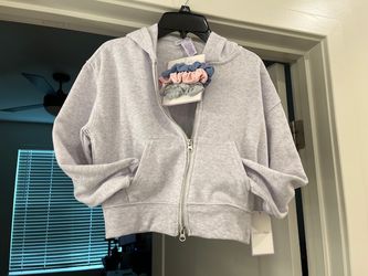Girls Hooded Zip-up Sweatshirt (with scrunchies) size 10/12