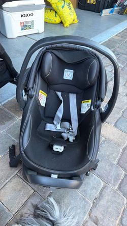Peg Perego Infant Car Seat with Base