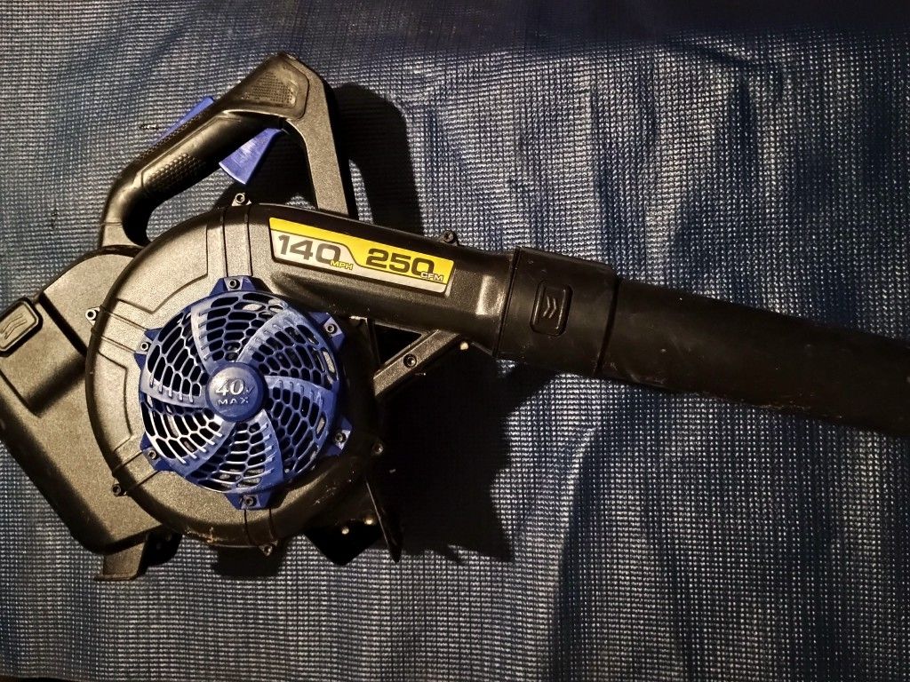 USED KOLBALT BLOWER /EDGER COMBO