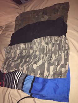 Boys shorts size: 14/16 -