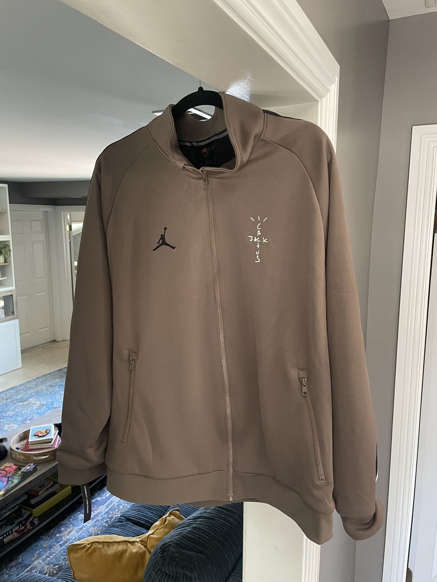 AIR JORDAN X TRAVIS SCOTT CACTUS JACK 1 PALOMINO MOCHA TRACK JACKET