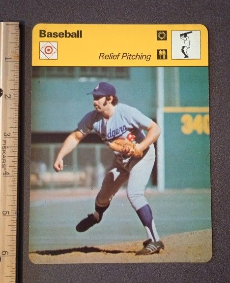 1979 Sportscaster Mike Marshall CY Young Award Relief Pitching Baseball Sports Photo Large Over-sized Card HTF Collectible Vintage Italy