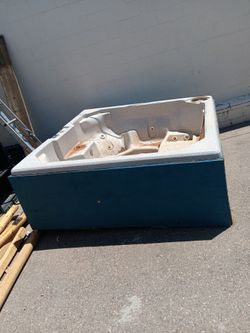 Hot tub