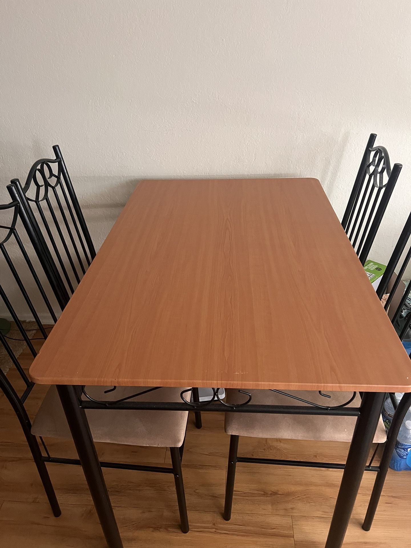 Dinning Table With Chair 