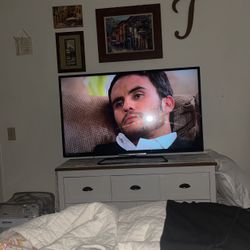 55 Inch TV 