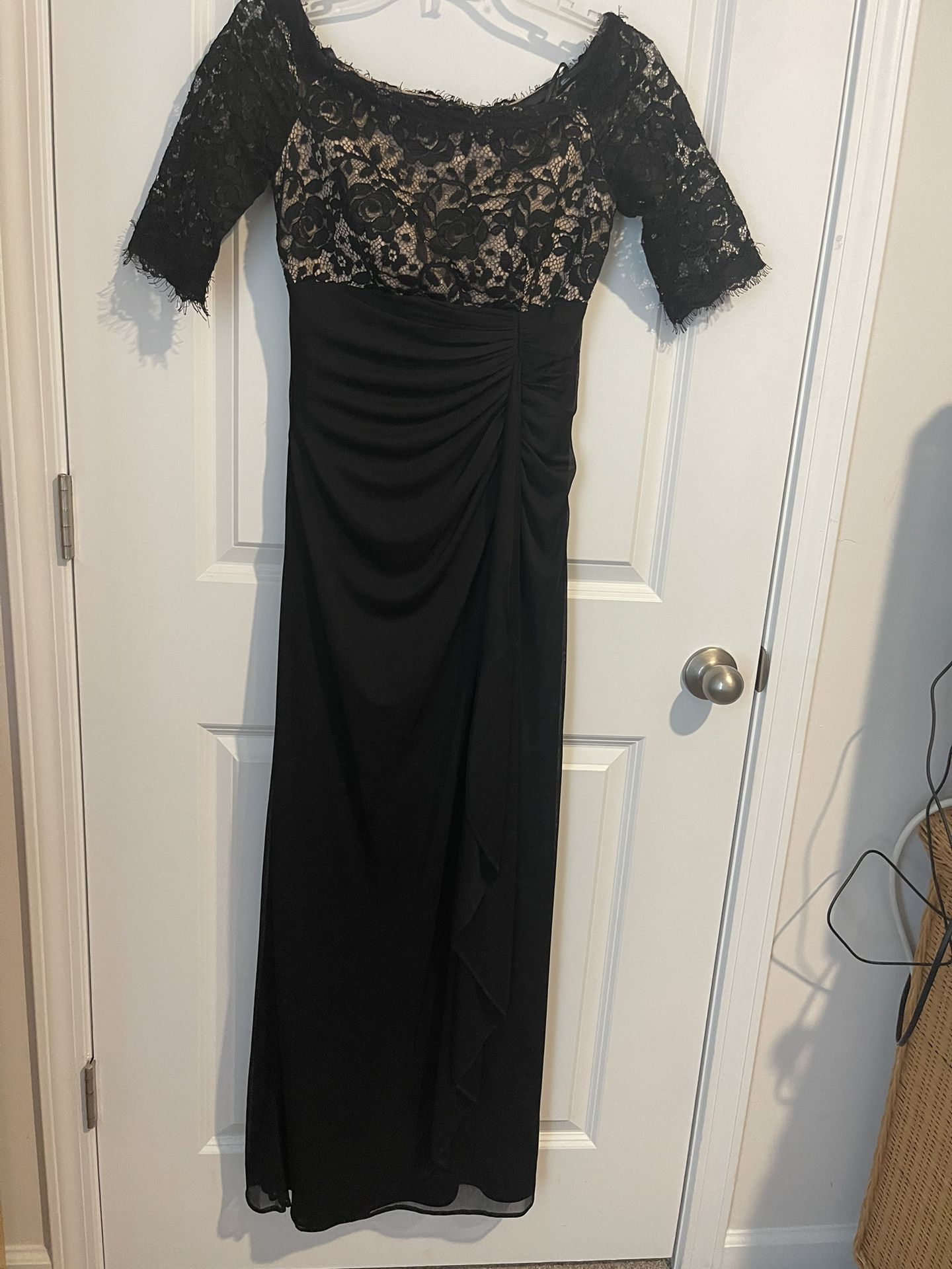 B&A Betsy&Adam Size 4 Black Maxi Dress.  Fully Lined
