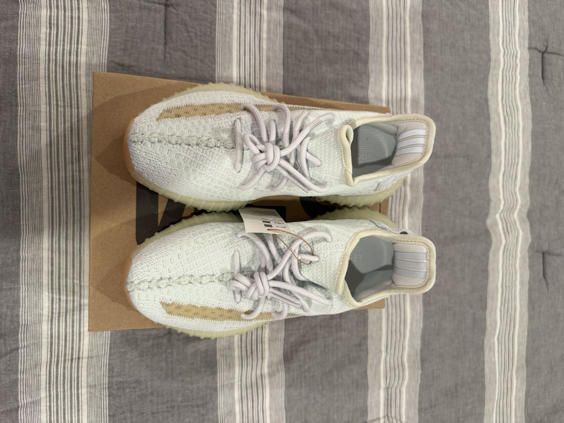 Adidas Yeezy Boost Hyperspace