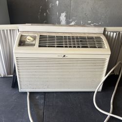 Air Conditioner 6,000 BTU