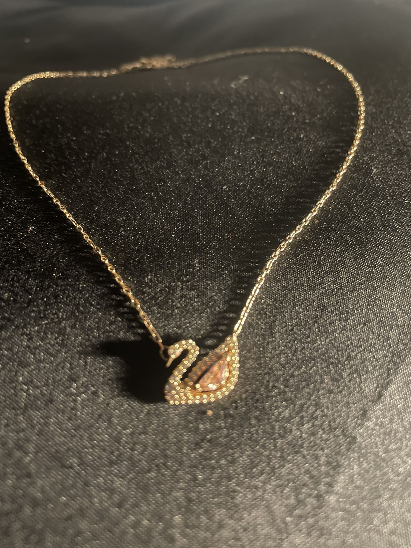Dazzling Swan necklace Swan, Pink, Rose gold-tone plated