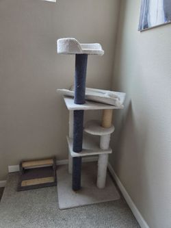 FREE cat tree