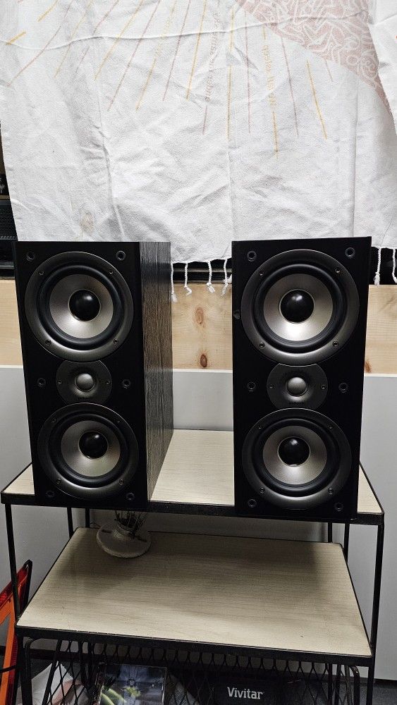 Polk Audio Monitor 40 Speakers