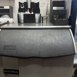 ICE O Matic Ice Machine 
