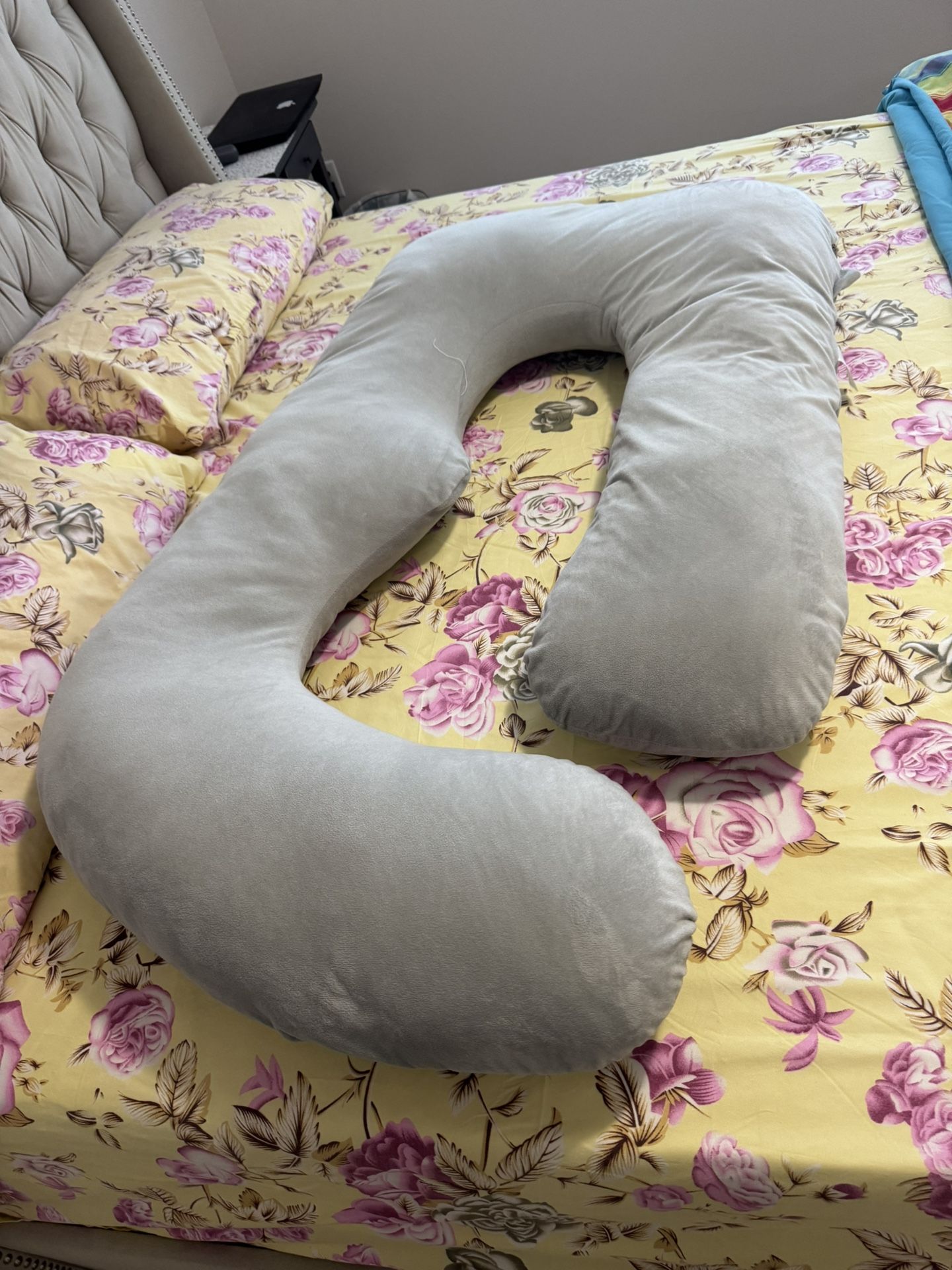 Pregnancy Pillow