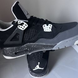 Air Jordan: Black/White-black