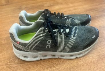 On CloudGo Men’s Sneakers. Size 12.5