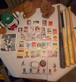 Vintage Sports Memorabilia Collection - 1960s thru 1980s Topps Cards and Jets Mascot Huddles !