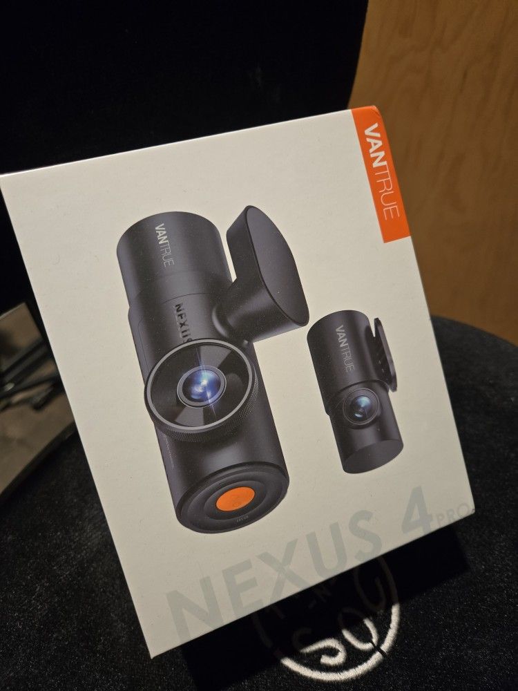 DASHCAM VanTrue N4 Pro, Brand-new In Box!