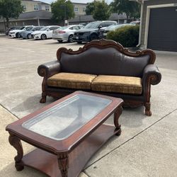 Couch & Coffee Table Set