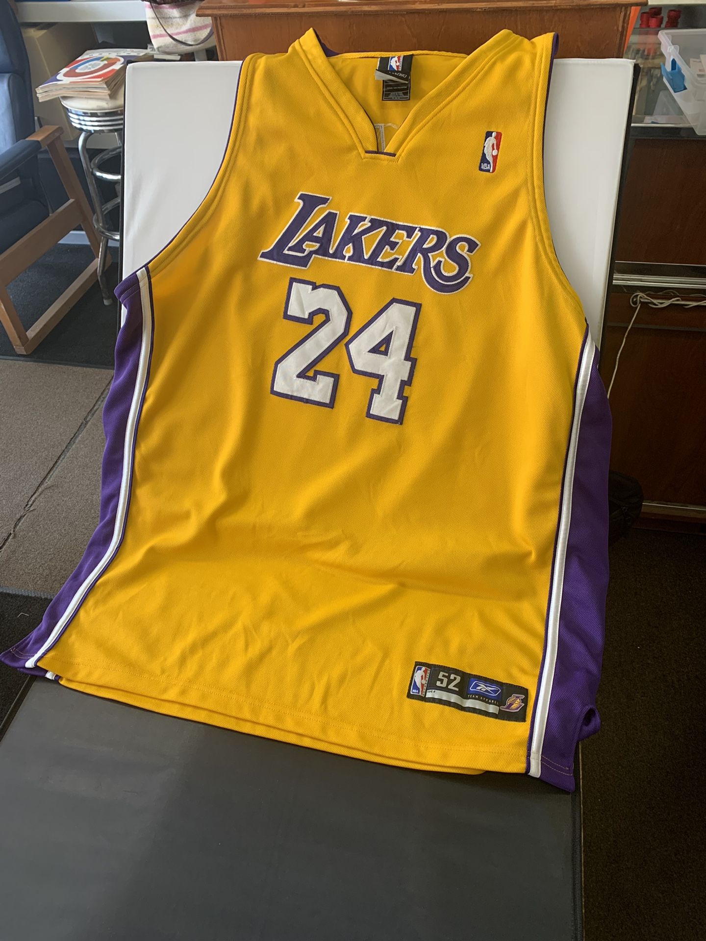 Authentic Reebok Kobe Bryant L.A. Lakers #24 Jersey Size 52 XXL