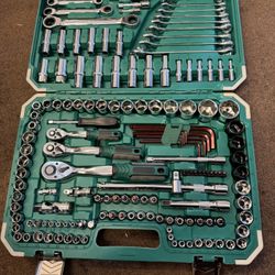 151 PCS Hardware Tool Kit Home Car Repair Tool Box Household Hand Ratchet Wrench Socket Tools Set